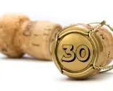 Sektkorken mit der Zahl 30, ein Symbol für 30 Jahre verheiratet.