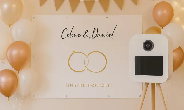 Hochzeits-Deko mit Ballons und einem DIY Photo Booth für Céline & Daniel.